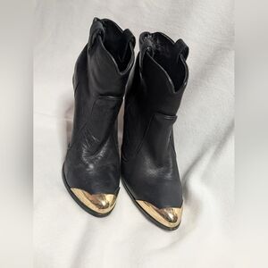 Dolce Vita Size 7.5 M KITT Black Leather Booties Ankle Boots Womens Shoes